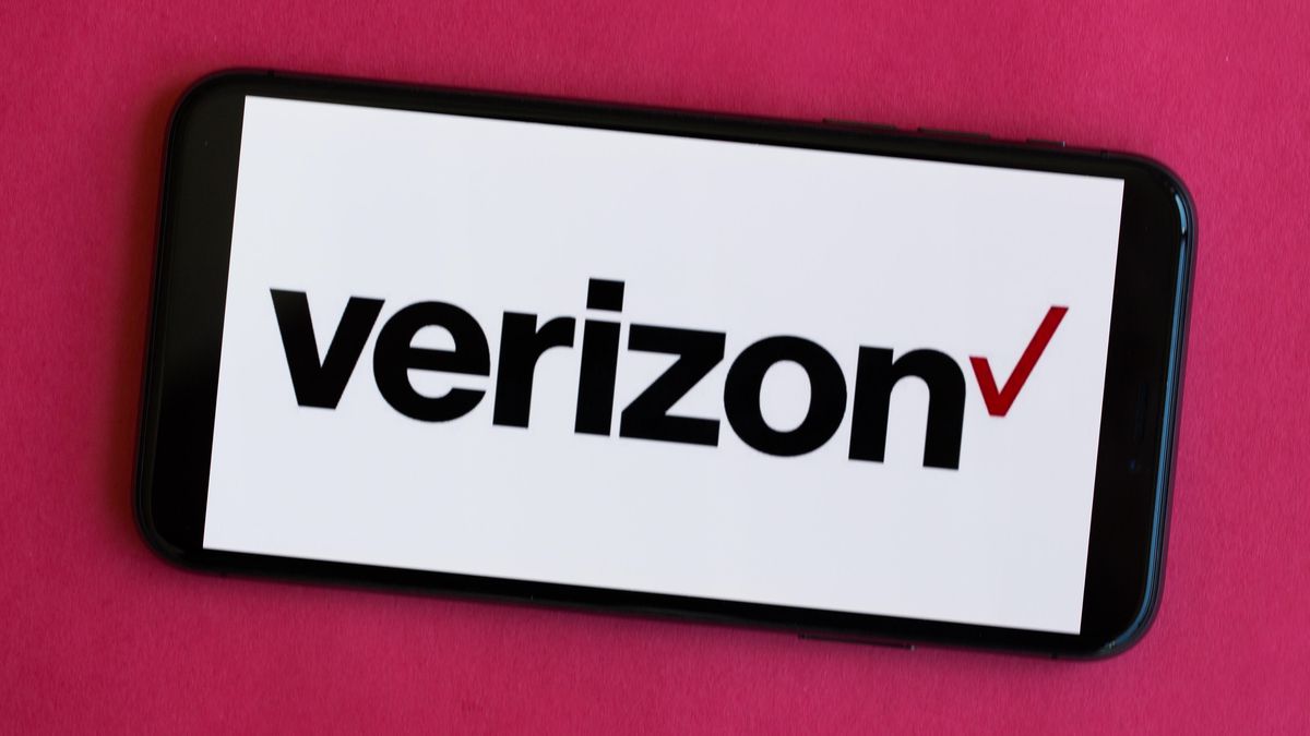 Verizon acquires Tracfone in a deal worth more than $6 billion