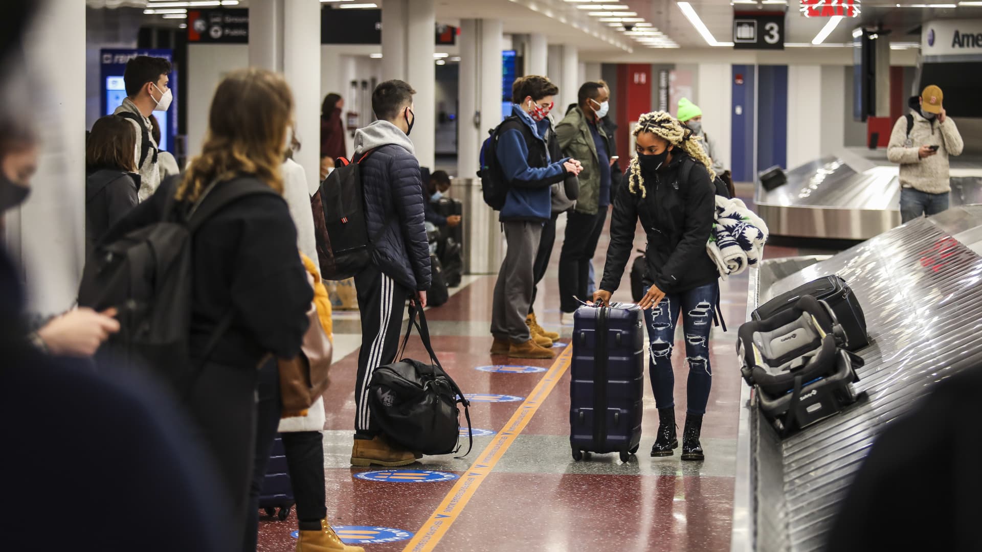 Thanksgiving Air Travel Rises to Pandemic High — But Still Less Than Half of Last Year’s Levels