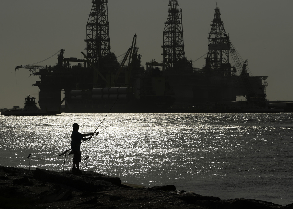 In wake of climate talks, US preps giant Gulf crude auction