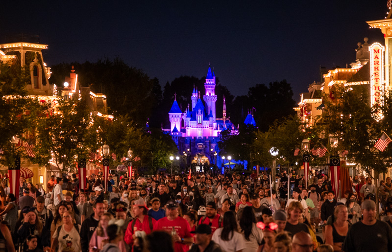 Disneyland’s bigger crowds and higher ticket prices boost company profits