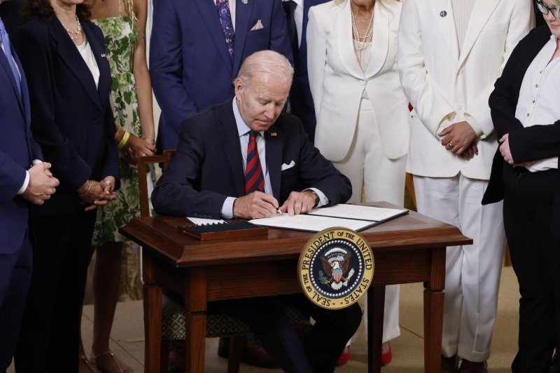 Biden will sign an executive order on federal funding for Native Americans