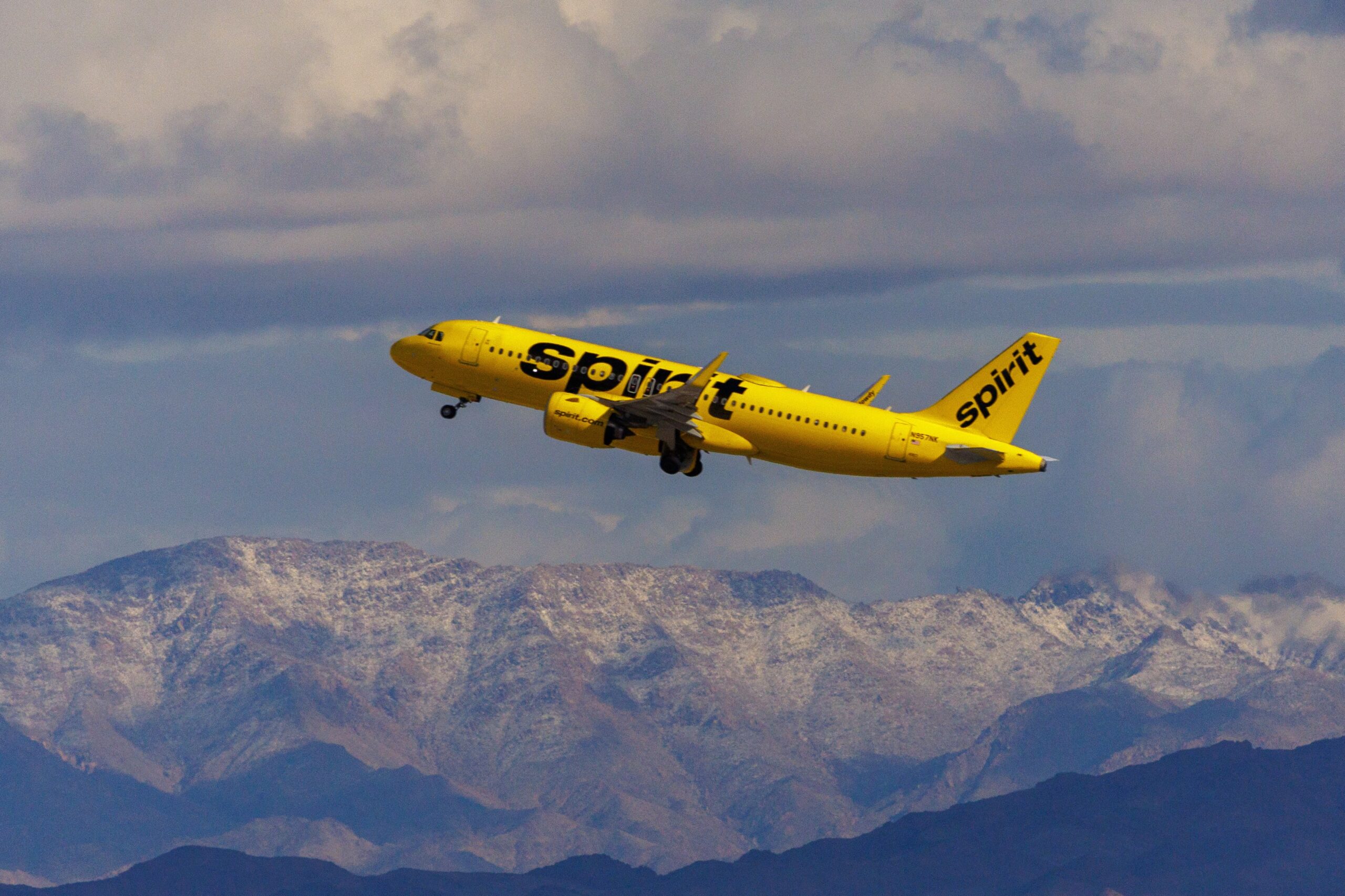 Spirit Airlines to stop Bay Area service