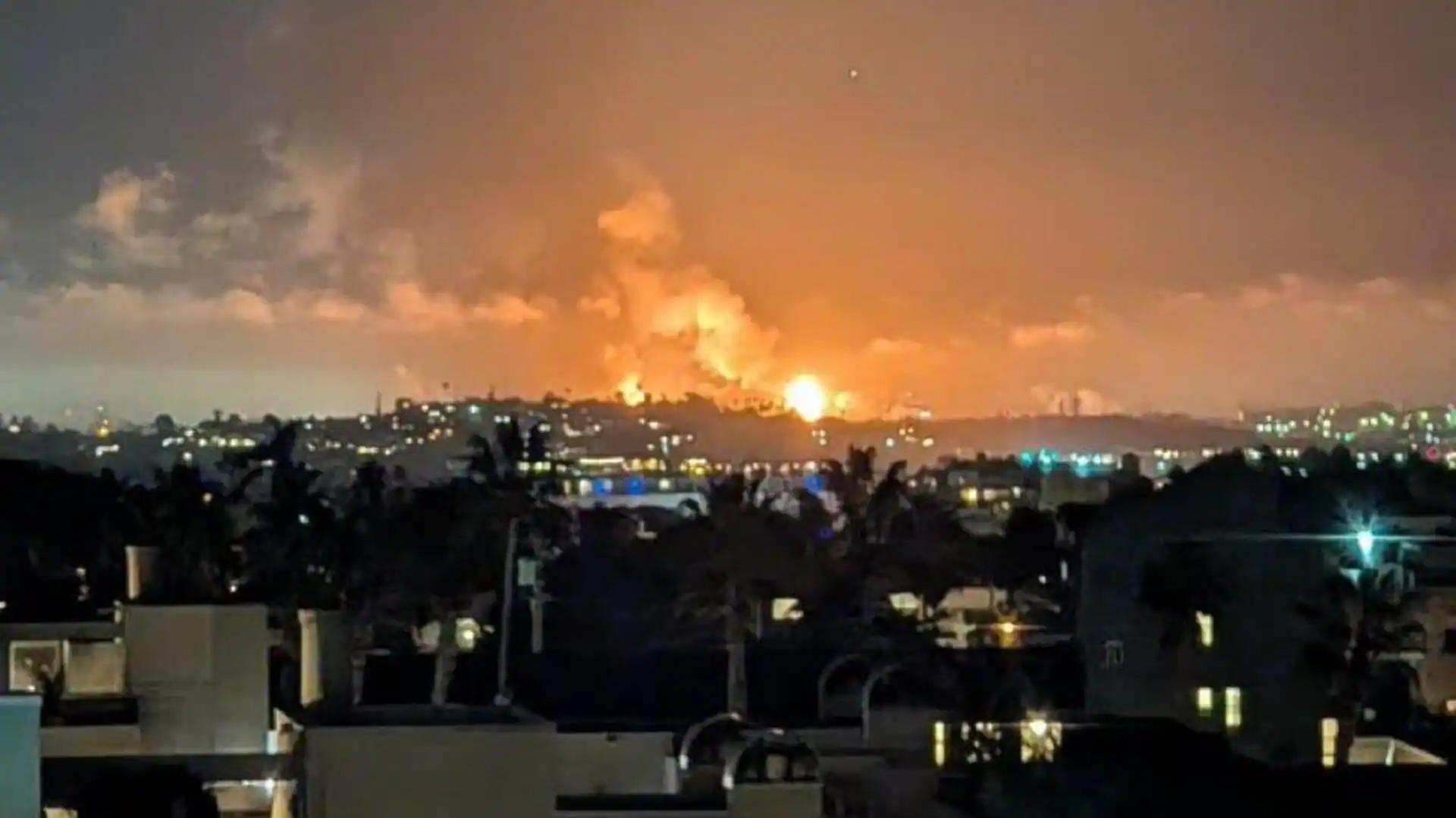 Experts Weigh In on Possible Gas Price Spike After Southern California Refinery Fire