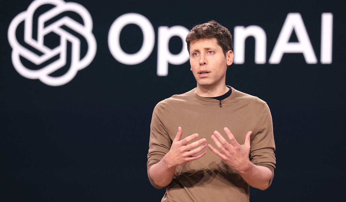 Sam Altman Issues ‘Code Red’ to Accelerate ChatGPT Upgrades Amid Intensifying AI Competition